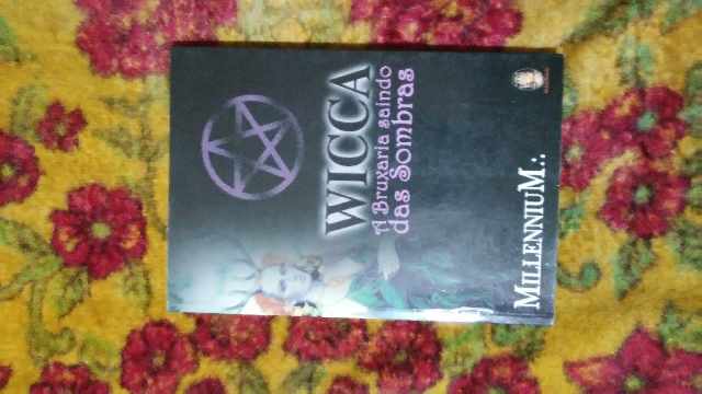 Foto 1 - Livro wicca  a bruxaria saindo das sombras